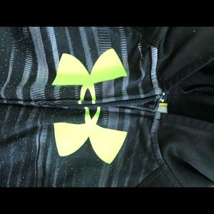 Under Armour Shirts & Tops - Under Armour Outfit Under Armour Shirts & Tops - Under Armour Outfit